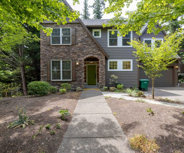 Beautiful single family home for rent in Portland, Oregon by professional property management company