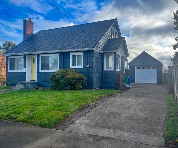 Cape cod home for rent in Portland, Oregon by Delavan PDX Property Management